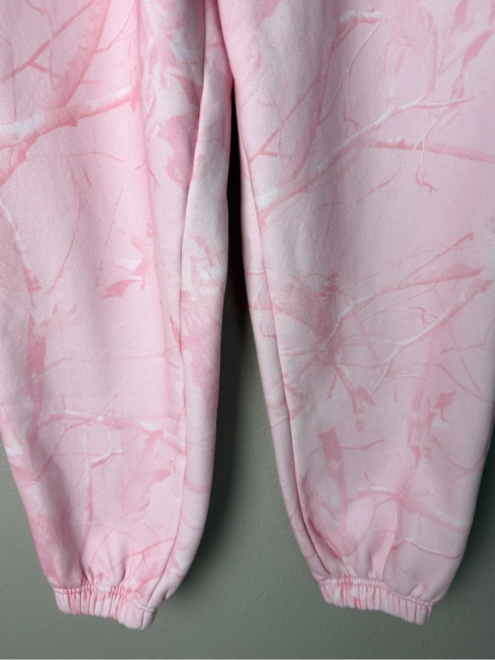 Comfrt Kids Pink Camo Print Sweatpants